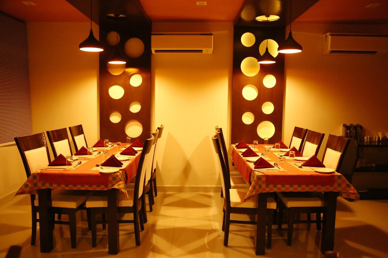 Hotel Royal Inn Chittorgarh Exteriör bild