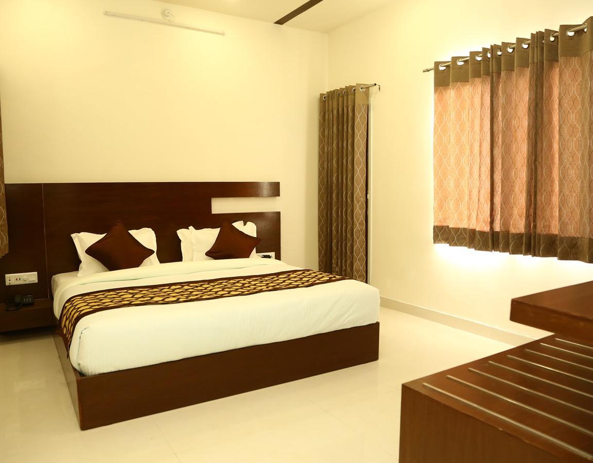 Hotel Royal Inn Chittorgarh Exteriör bild