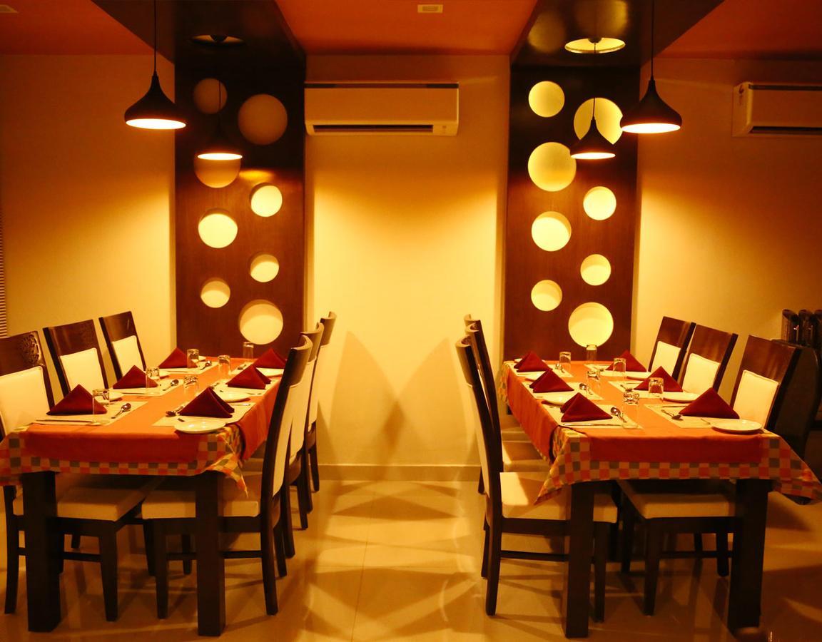 Hotel Royal Inn Chittorgarh Exteriör bild