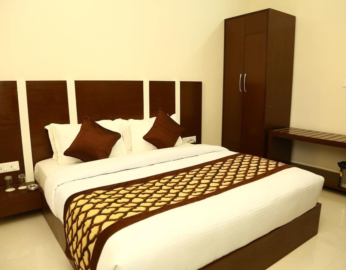 Hotel Royal Inn Chittorgarh Exteriör bild