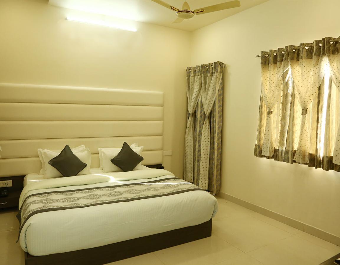 Hotel Royal Inn Chittorgarh Exteriör bild